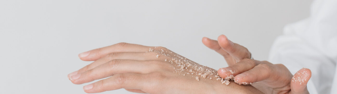 Peeling ciala, dlonie terapeutki bez lakieru, Salon Magnolia